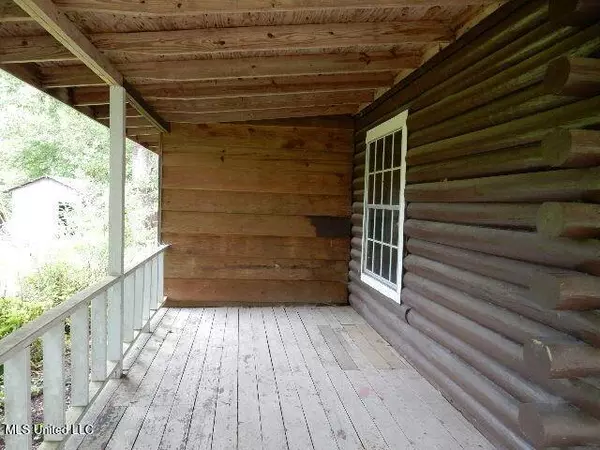 42 Foots Smith Road, Lumberton, MS 39455