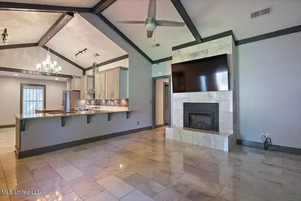 3526 Downing Street, Jackson, MS 39216