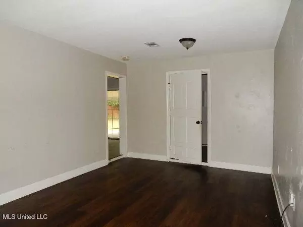 2607 W Stevens Circle, Gulfport, MS 39503