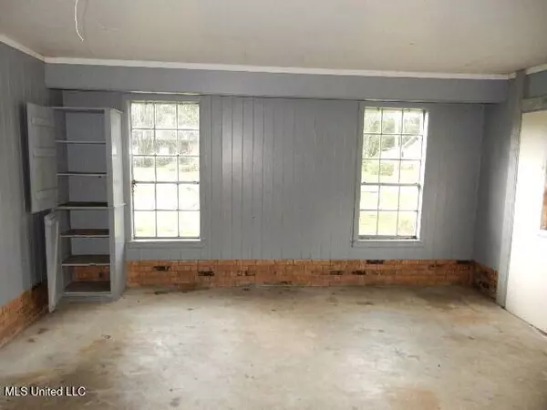 908 Linda Drive, Hattiesburg, MS 39401