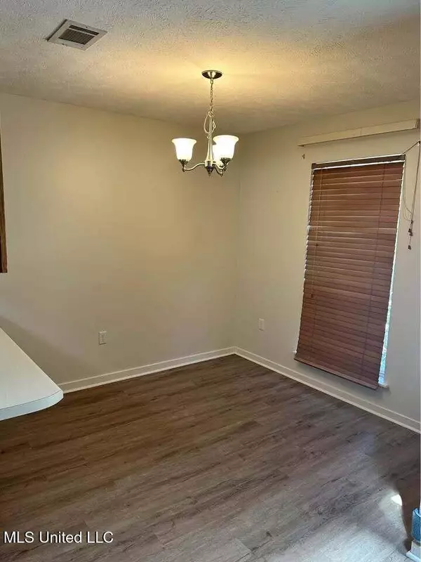 512 Flynn Court, Pearl, MS 39208