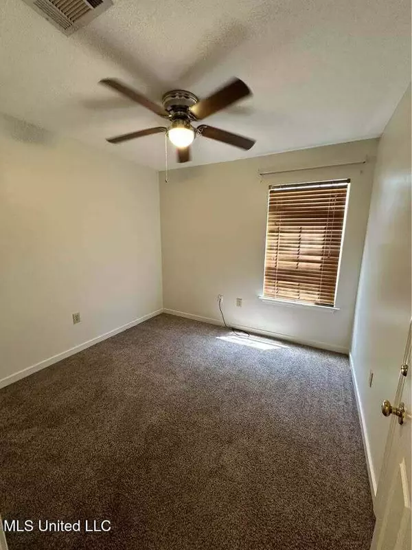 512 Flynn Court, Pearl, MS 39208