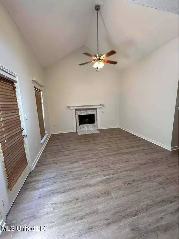 512 Flynn Court, Pearl, MS 39208