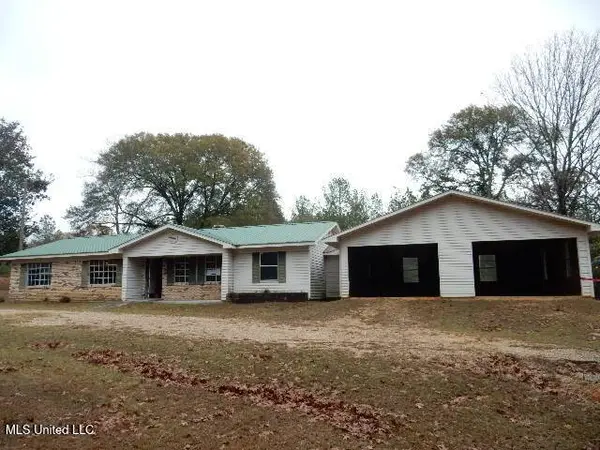 75 L G Collins Road, State Line, MS 39362