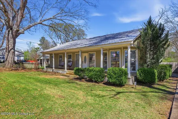 412 Mckay Avenue, Pelahatchie, MS 39145