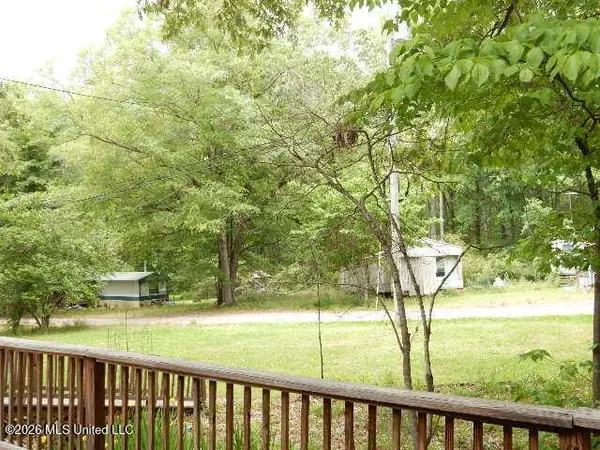 37 Cedar Lane, Coffeeville, MS 38922