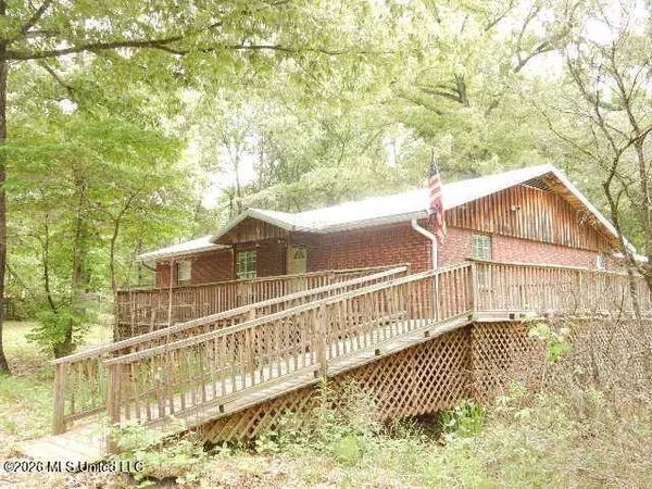 37 Cedar Lane, Coffeeville, MS 38922