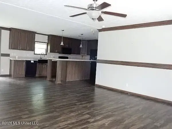 202 Moore Street, Morton, MS 39117