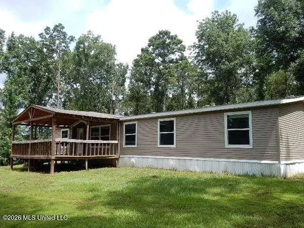 202 Moore Street, Morton, MS 39117
