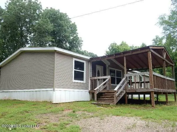 202 Moore Street, Morton, MS 39117