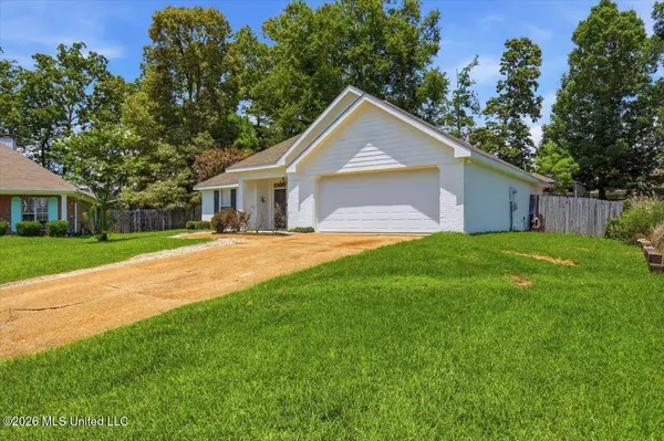 906 Oakwood Cove, Pearl, MS 39208