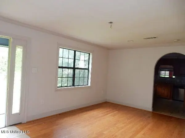 304 Old Highway 21, Forest, MS 39074