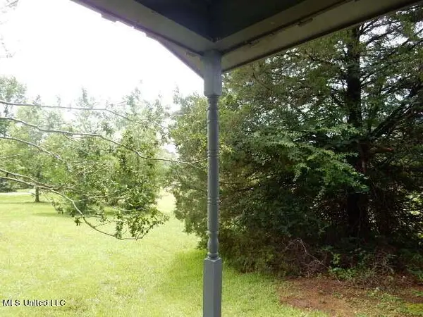 304 Old Highway 21, Forest, MS 39074