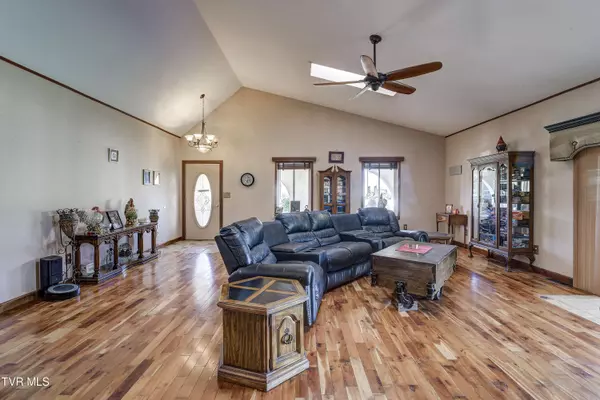 8845 107 Cutoff, Greeneville, TN 37743