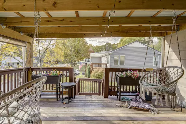 2012 Woodbine ST, Kingsport, TN 37660