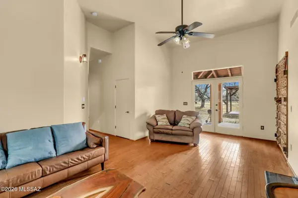 1985 N Bonanza Ave, Tucson, AZ 85749