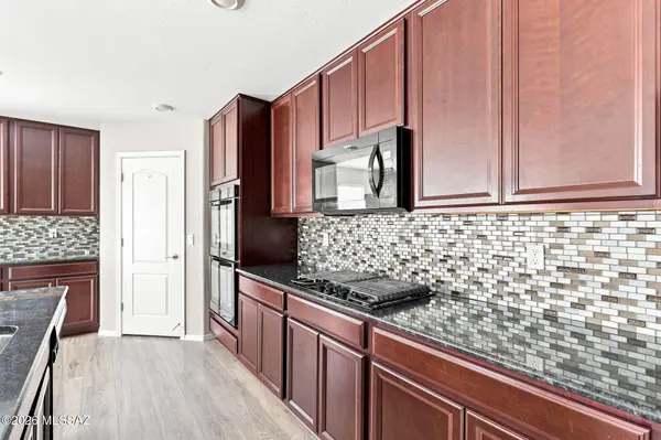 7521 E Kinnison Wash Loop, Tucson, AZ 85730