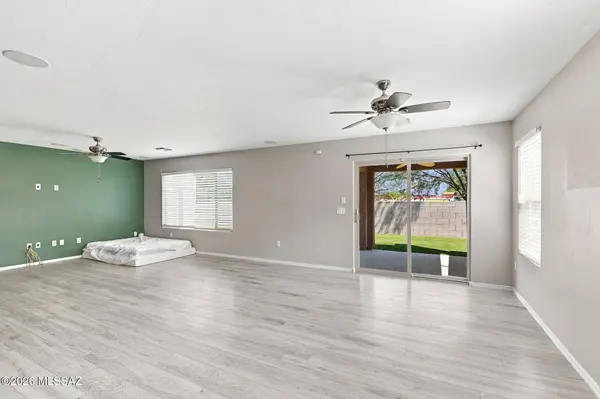 7521 E Kinnison Wash Loop, Tucson, AZ 85730