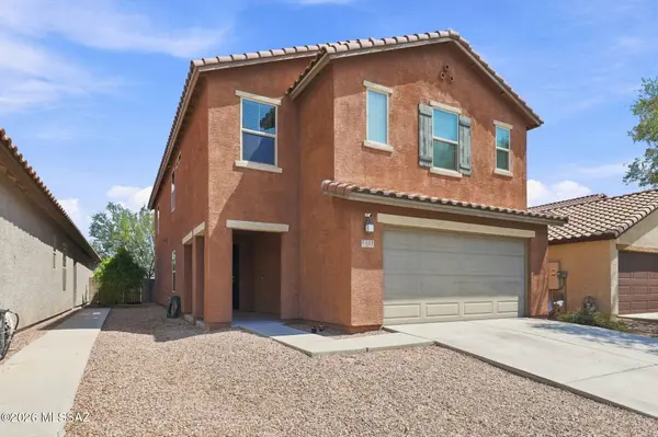 7521 E Kinnison Wash Loop, Tucson, AZ 85730