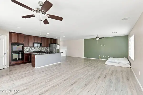 7521 E Kinnison Wash Loop, Tucson, AZ 85730