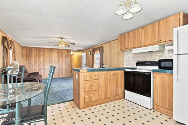 1171 E Desert Rose Drive, Pearce, AZ 85625