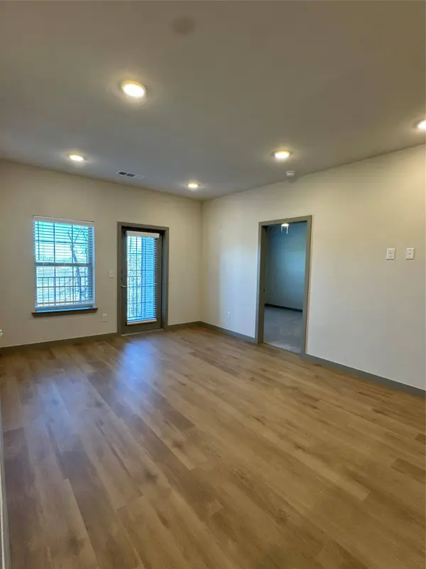 691 Union Chapel RD #B1, Cedar Creek, TX 78612