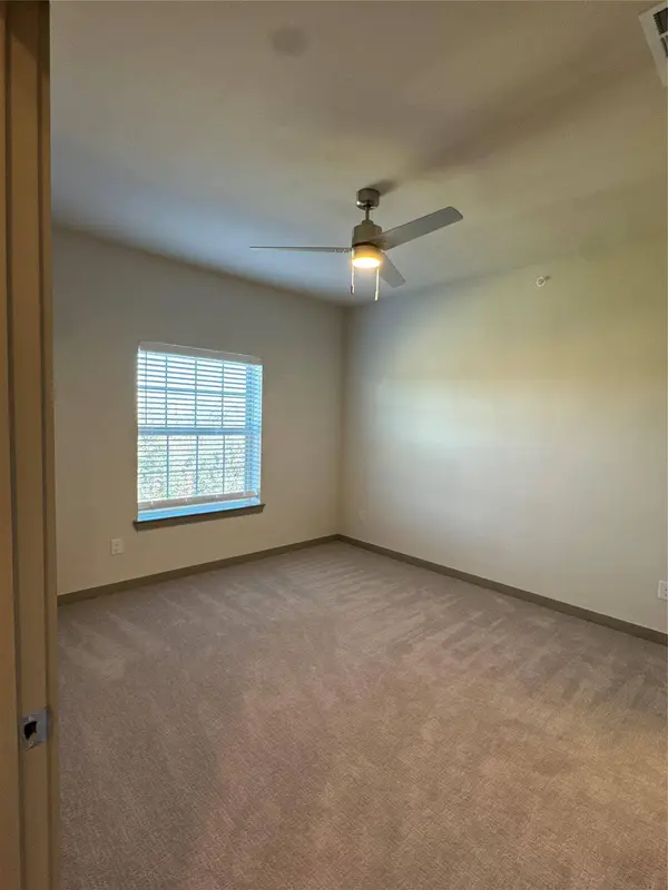 691 Union Chapel RD #B1, Cedar Creek, TX 78612