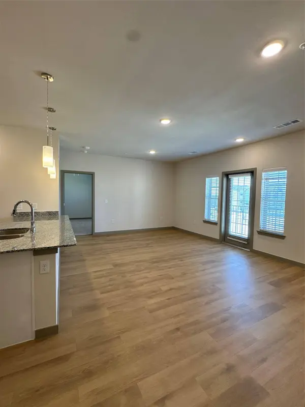 691 Union Chapel RD #B2, Cedar Creek, TX 78612