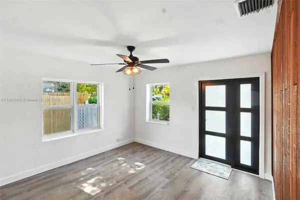 2242 Coolidge St, Hollywood, FL 33020