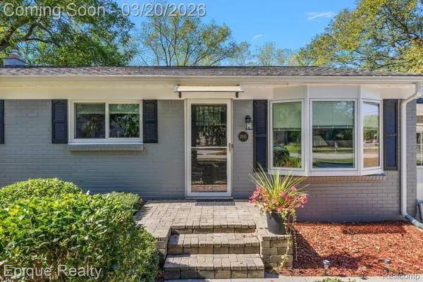 3915 Jennings DR, Troy, MI 48083