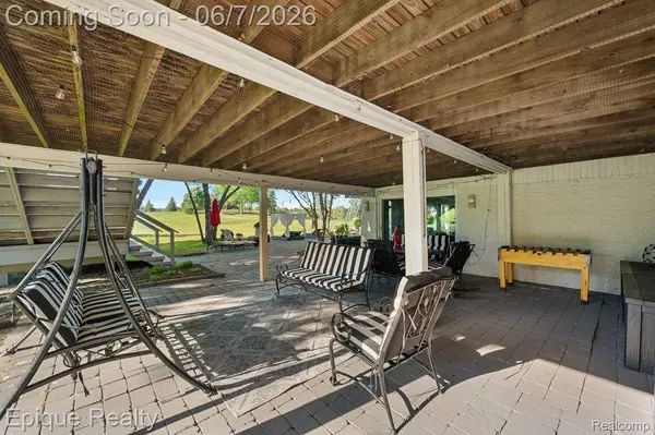 1848 Golf Ridge DR S, Bloomfield Hills, MI 48302