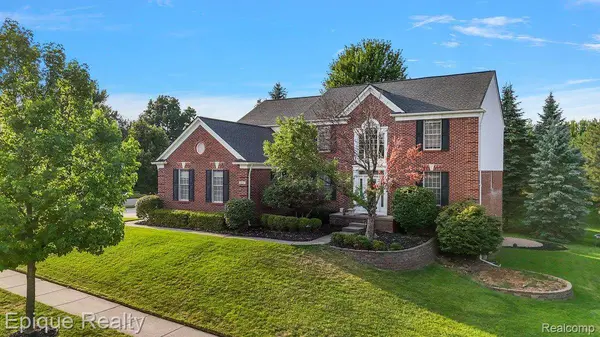 1909 Catlin DR, Rochester, MI 48306