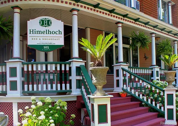 103 N ALMER Street, Caro, MI 48723