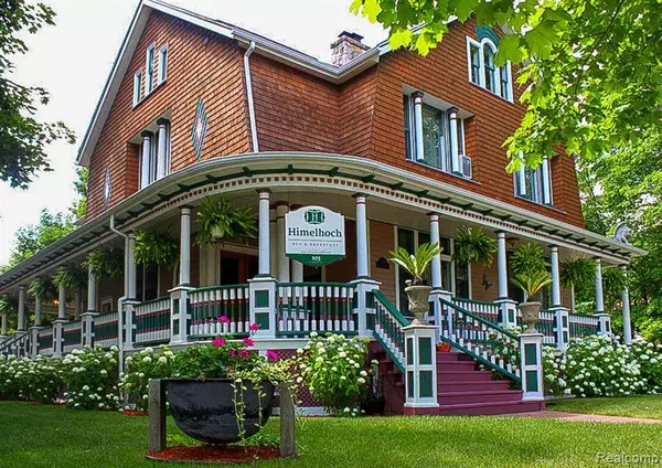 103 N ALMER Street, Caro, MI 48723