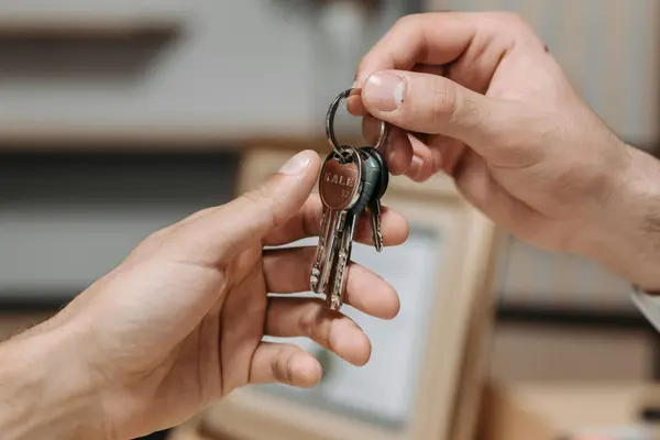 feature image of How to Find the Best Deals in Houston Before They Hit the Market (2026 Guide for Buyers &amp; Investors)