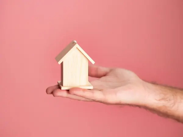 feature image of Is Houston a Buyer’s Market? What Investors Should Do Now