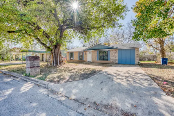 4905 Nesting Way, Austin, TX 78744-4513