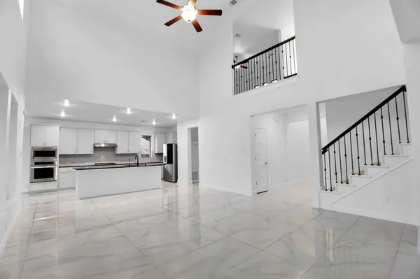 8922 Granary Gate LN, Richmond, TX 77407