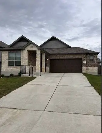 199 Kennicott DR, Kyle, TX 78640