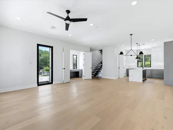 2229 Blalock RD, Houston, TX 77080