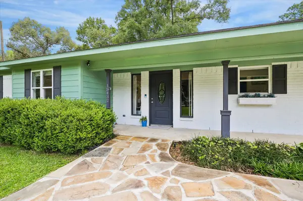 15432 Esther DR, Conroe, TX 77384