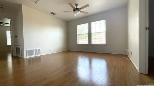11211 ANCIENT COACH, San Antonio, TX 78213-1214