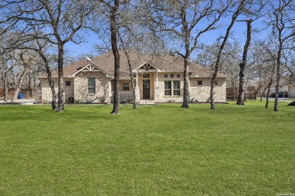 524 Jacobs, La Vernia, TX 78121