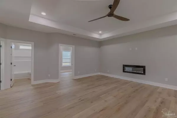 118 Rue Max St, Pensacola, FL 32507