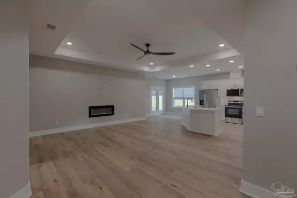 118 Rue Max St, Pensacola, FL 32507