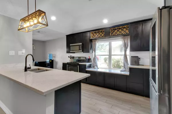 12202 Roandale DR, Houston, TX 77048