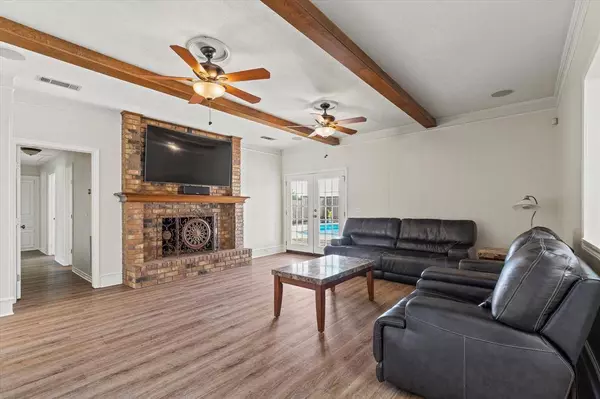 1912 Chesham Drive, Carrollton, TX 75007