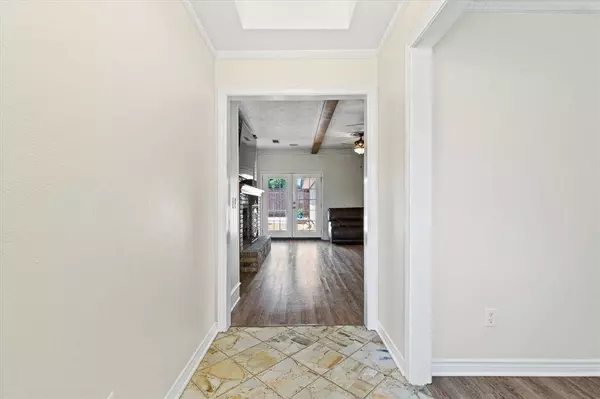 1912 Chesham Drive, Carrollton, TX 75007