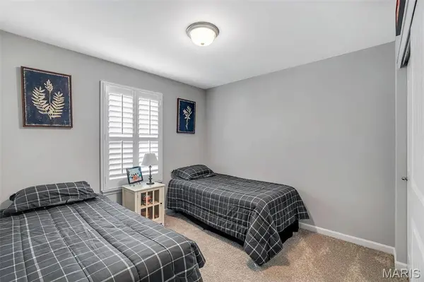 218 W Pine Creek CT, Wentzville, MO 63385