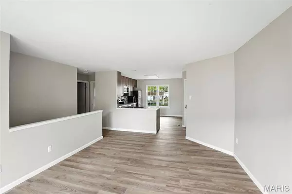 748 Sugar Glen DR #2, St Peters, MO 63376